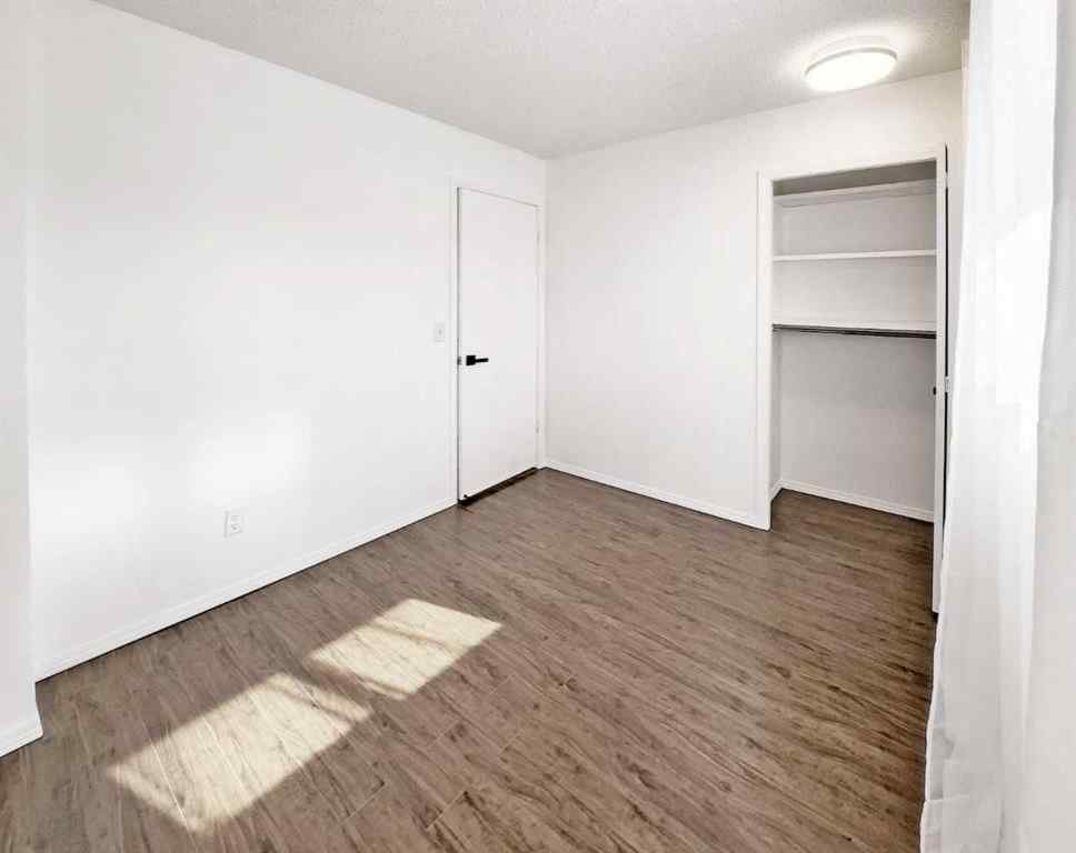 MLS® A2242528 - 59 Woodmont Way SW in Woodbine Calgary, Residential
