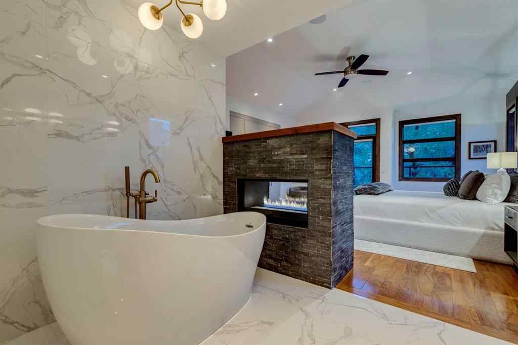 MLS® A2242531 - 450 13 Street NW in Hillhurst Calgary, Residential