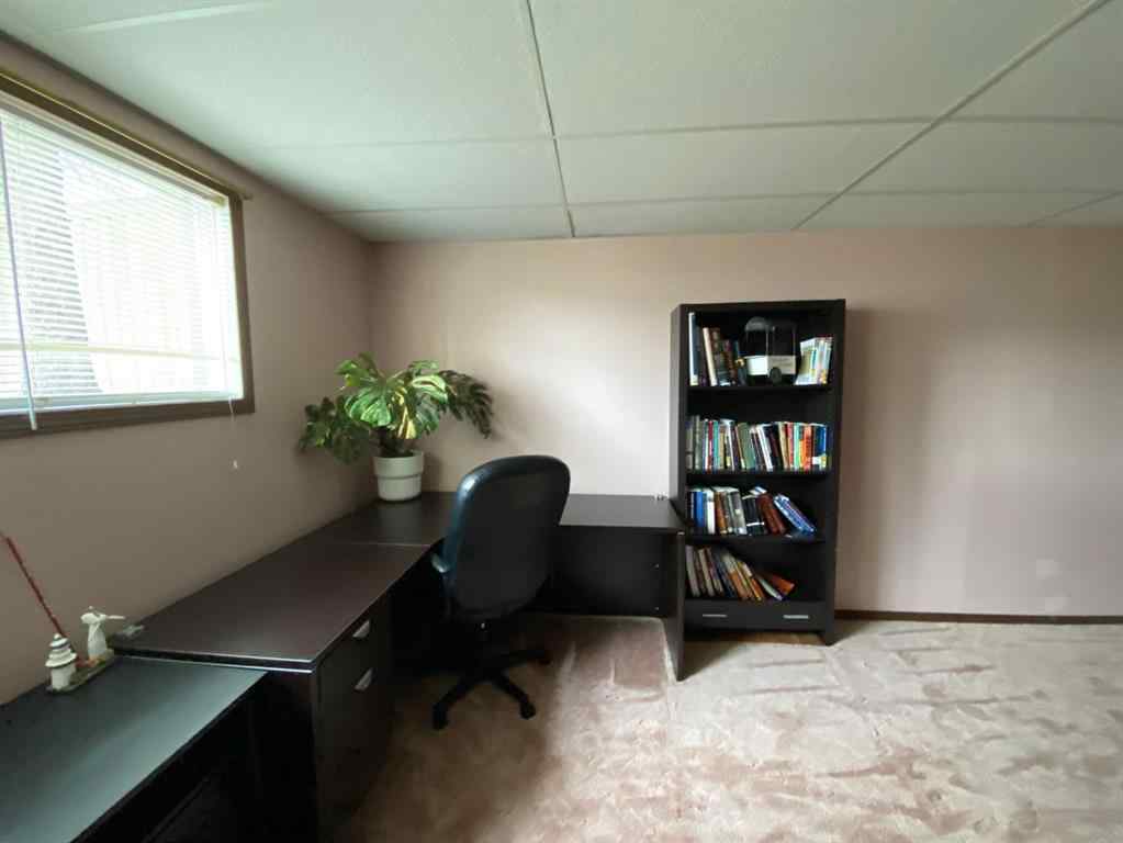 MLS® A2242539 - 208 4 Avenue W in NONE Hanna, Residential