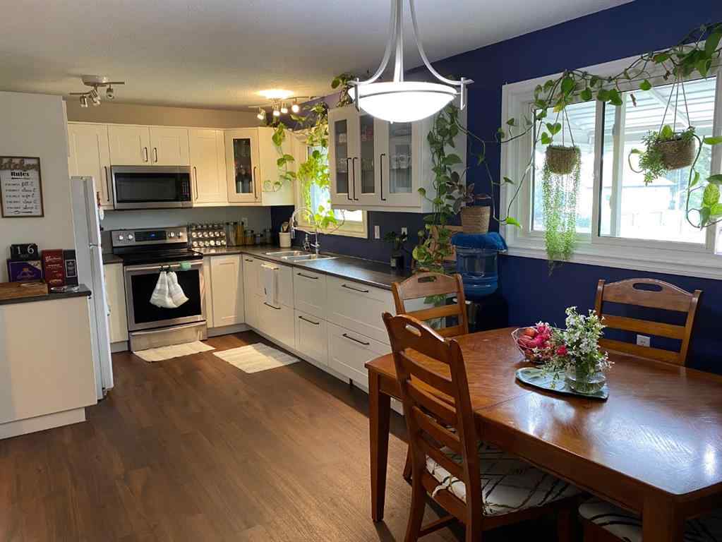 MLS® A2242539 - 208 4 Avenue W in NONE Hanna, Residential
