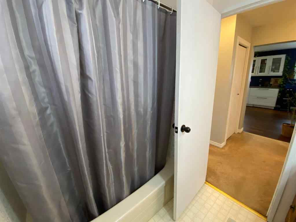 MLS® A2242539 - 208 4 Avenue W in NONE Hanna, Residential