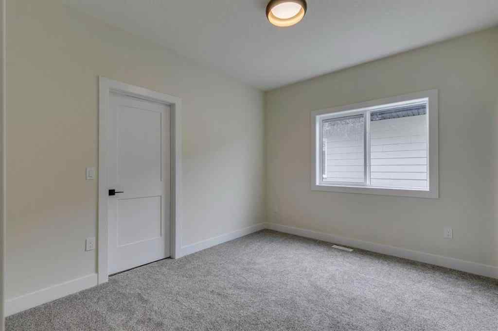 MLS® A2242541 - 39 South Shore Road  in South Shores Chestermere, Residential