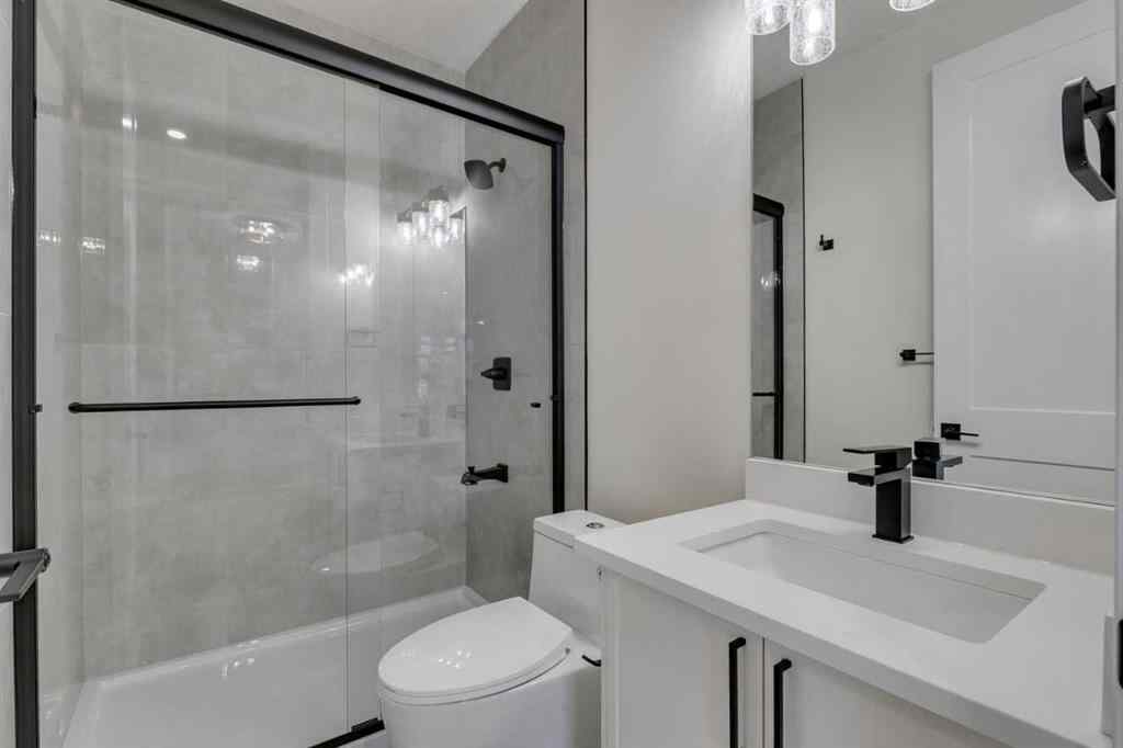 MLS® A2242541 - 39 South Shore Road  in South Shores Chestermere, Residential