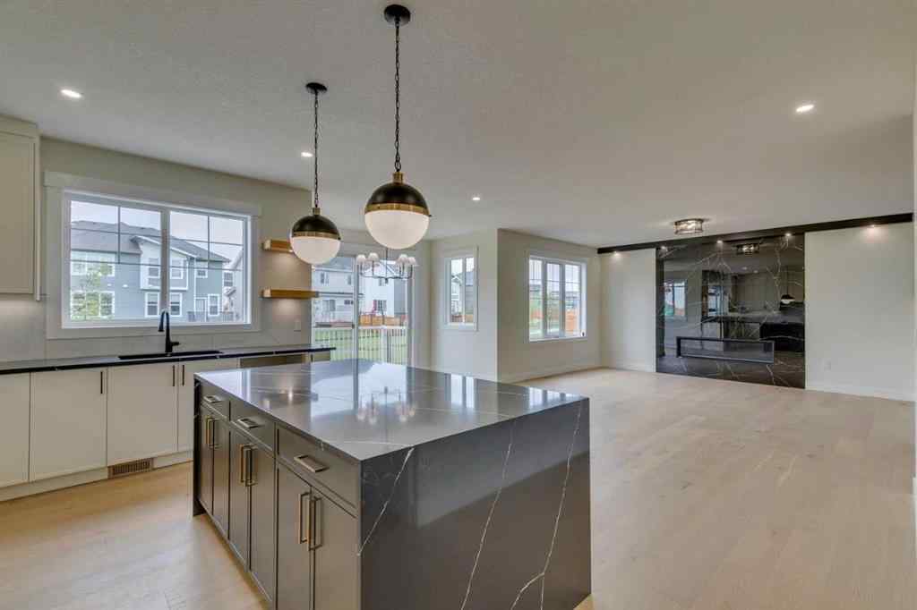 MLS® A2242541 - 39 South Shore Road  in South Shores Chestermere, Residential
