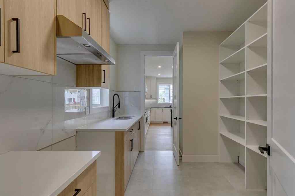 MLS® A2242541 - 39 South Shore Road  in South Shores Chestermere, Residential