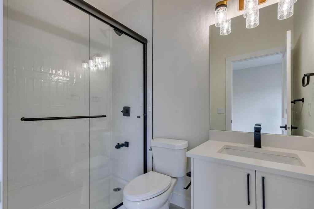 MLS® A2242541 - 39 South Shore Road  in South Shores Chestermere, Residential
