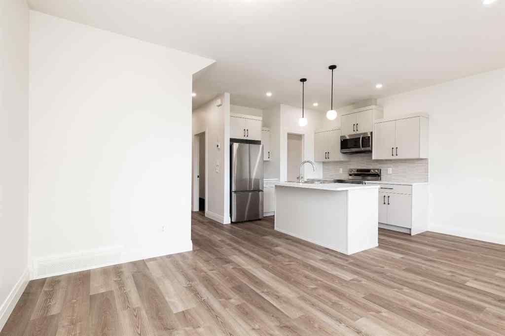 MLS® A2242543 - 304 S 50 W   in NONE Raymond, Residential