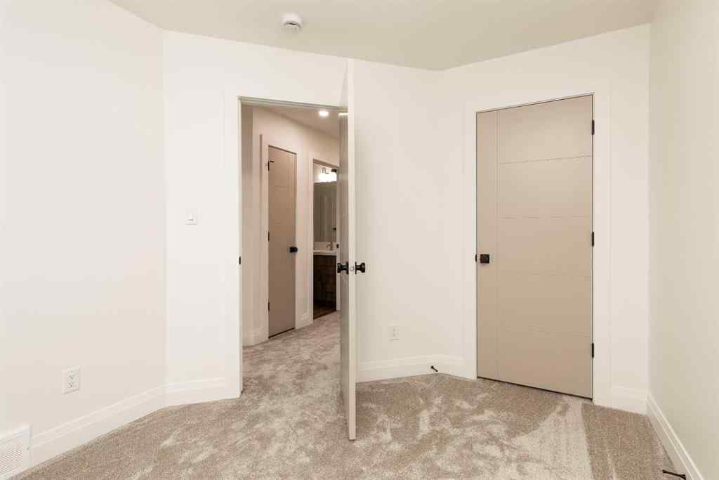 MLS® A2242543 - 304 S 50 W   in NONE Raymond, Residential