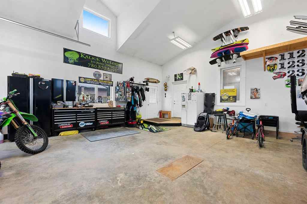 MLS® A2242544 - 214 Hill Avenue  in NONE Greenstreet, Residential