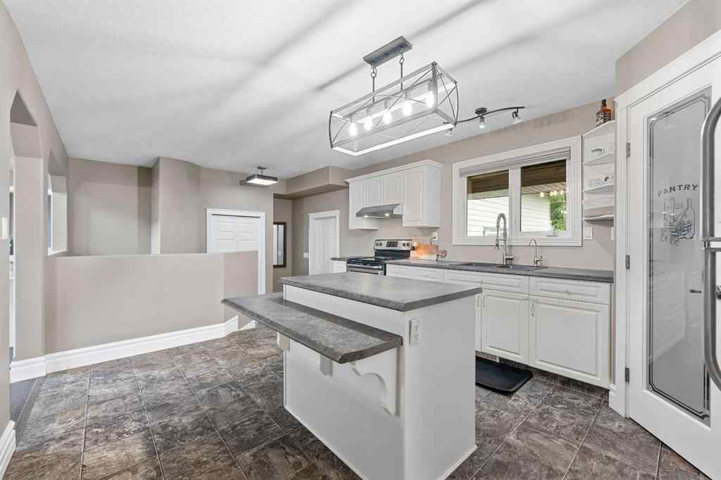 MLS® A2242544 - 214 Hill Avenue  in NONE Greenstreet, Residential