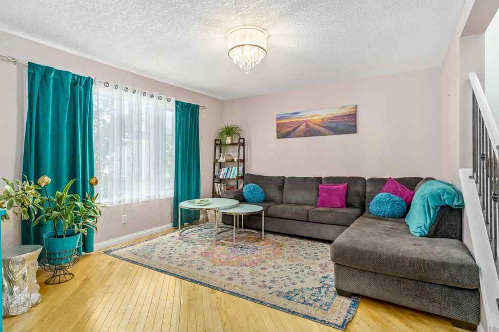 MLS® A2242546 - 96 Everridge Way SW in Evergreen Calgary, Residential