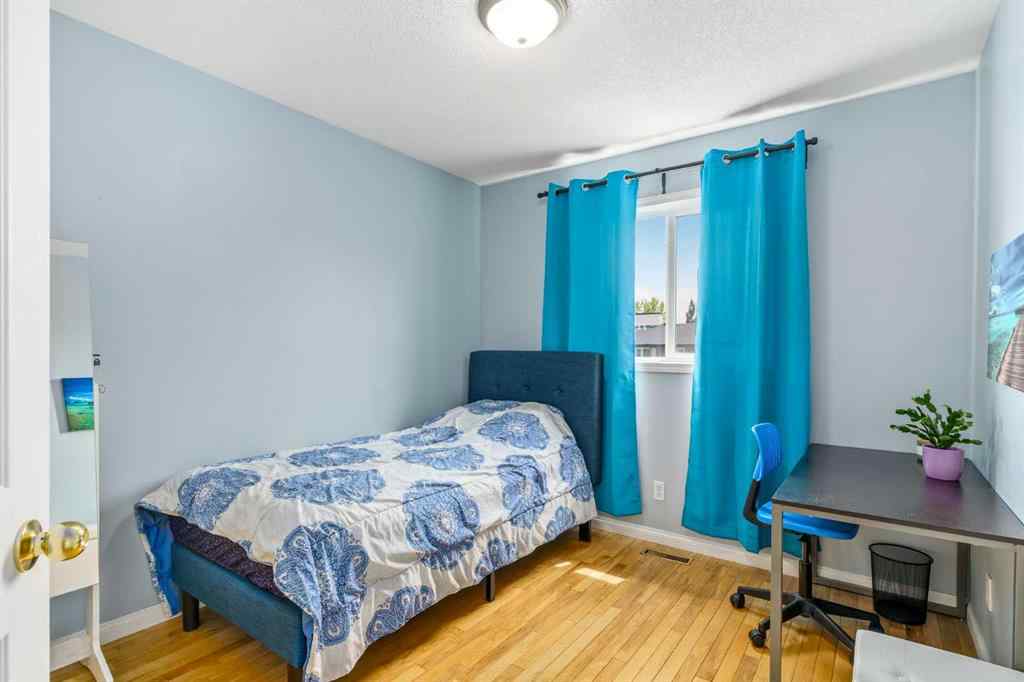 MLS® A2242546 - 96 Everridge Way SW in Evergreen Calgary, Residential