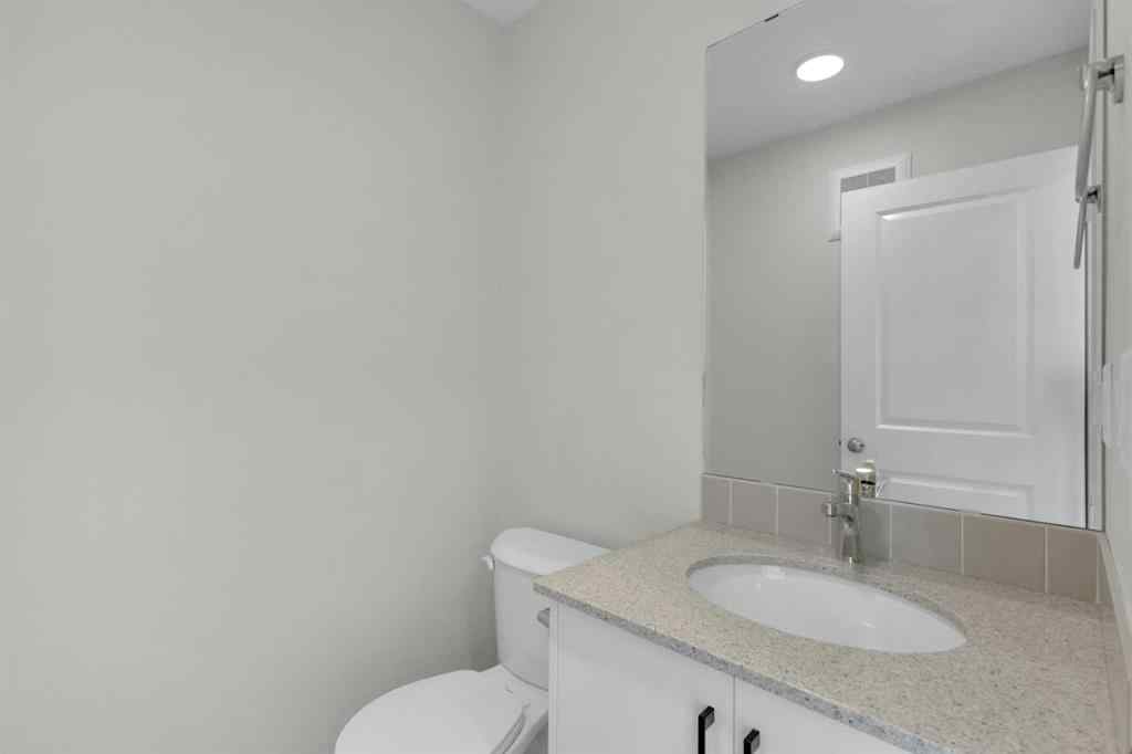 MLS® A2242548 - 6 Anna Close  in Aspen Lakes West Blackfalds, Residential