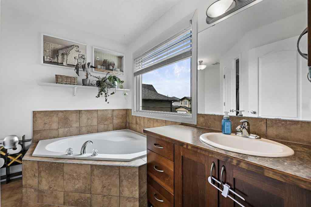 MLS® A2242554 - 805 800 Carriage Lane Place  in NONE Carstairs, Residential
