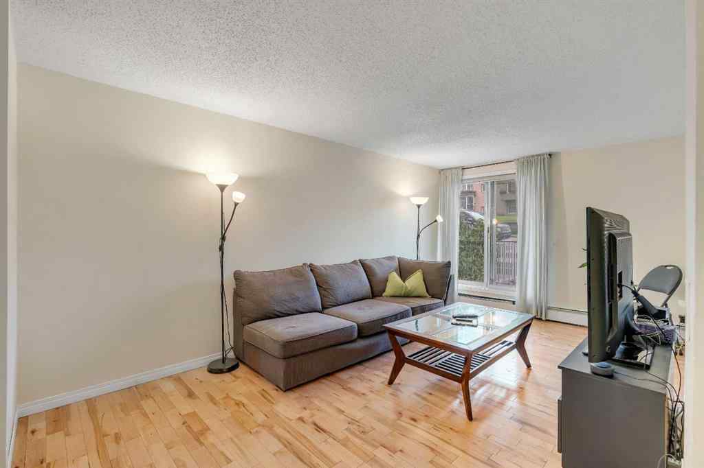 MLS® A2242559 - Unit #203 1919 17 Avenue SW in Bankview Calgary, Residential