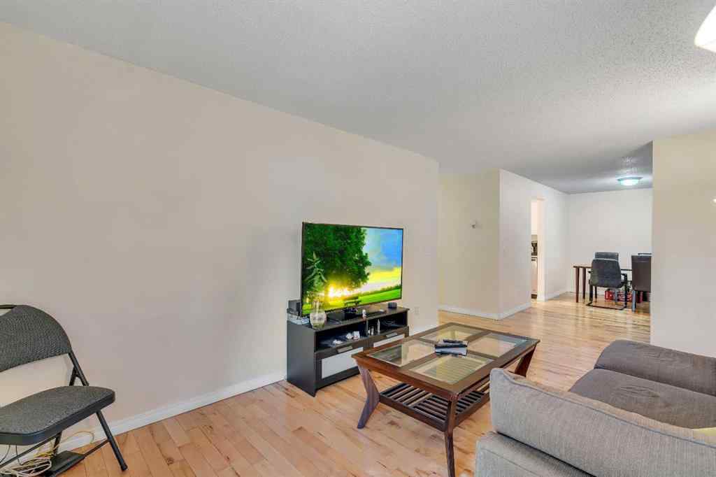 MLS® A2242559 - Unit #203 1919 17 Avenue SW in Bankview Calgary, Residential