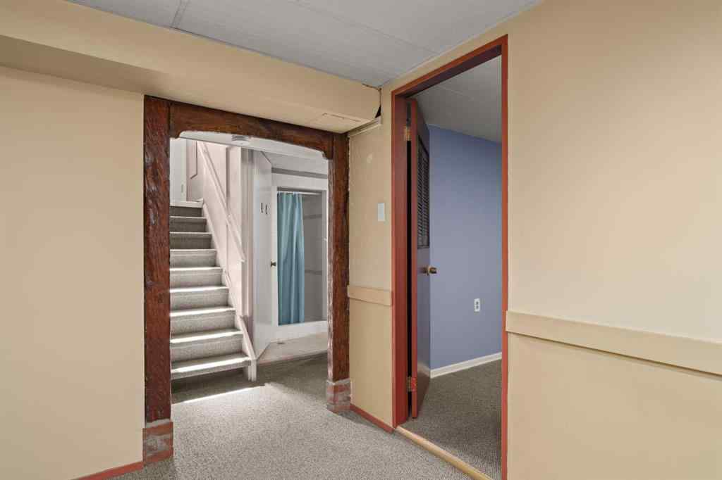 MLS® A2242588 - 811 Seattle Drive SW in Southwood Calgary, Residential