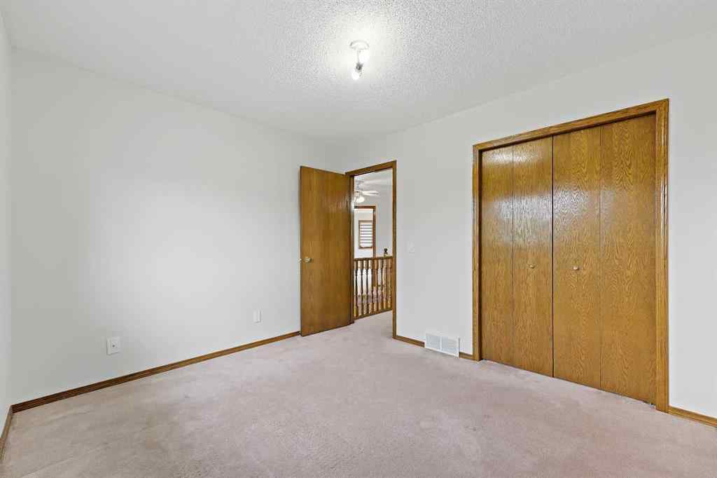 MLS® A2242593 - 40 Edgebrook View NW in Edgemont Calgary, Residential