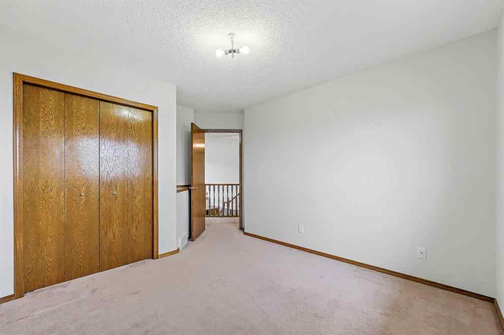 MLS® A2242593 - 40 Edgebrook View NW in Edgemont Calgary, Residential