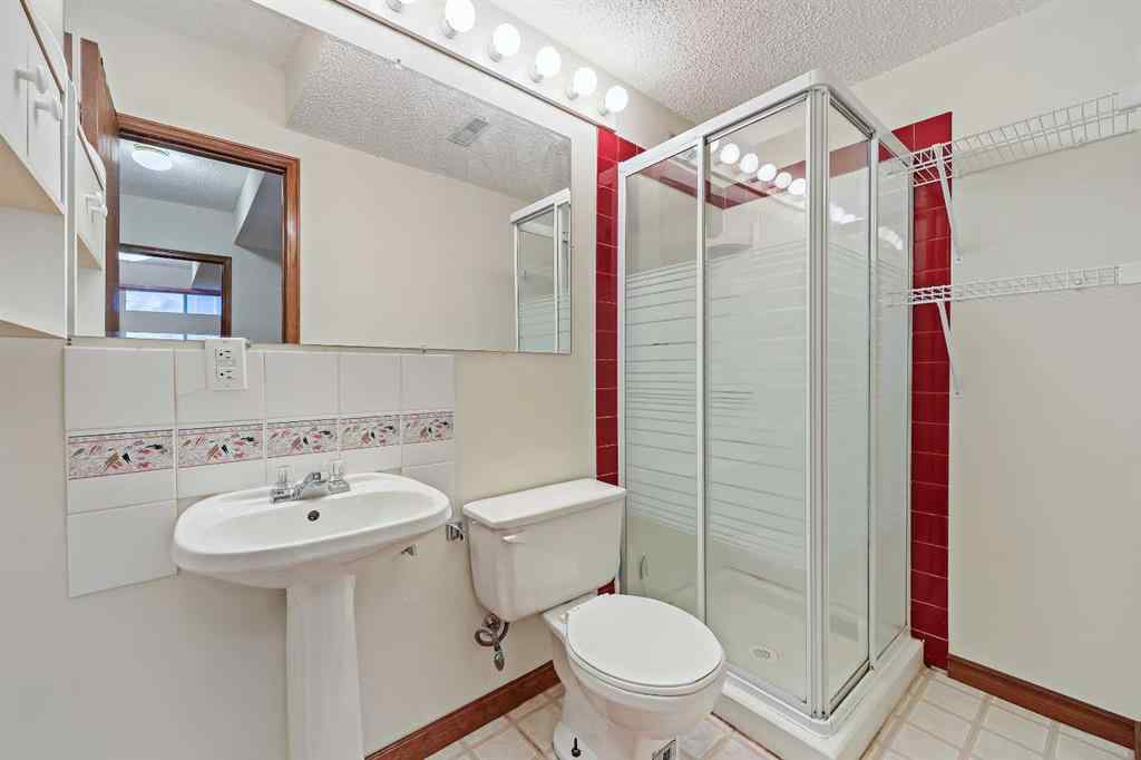 MLS® A2242593 - 40 Edgebrook View NW in Edgemont Calgary, Residential