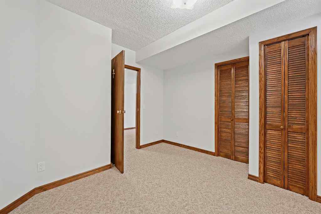 MLS® A2242593 - 40 Edgebrook View NW in Edgemont Calgary, Residential