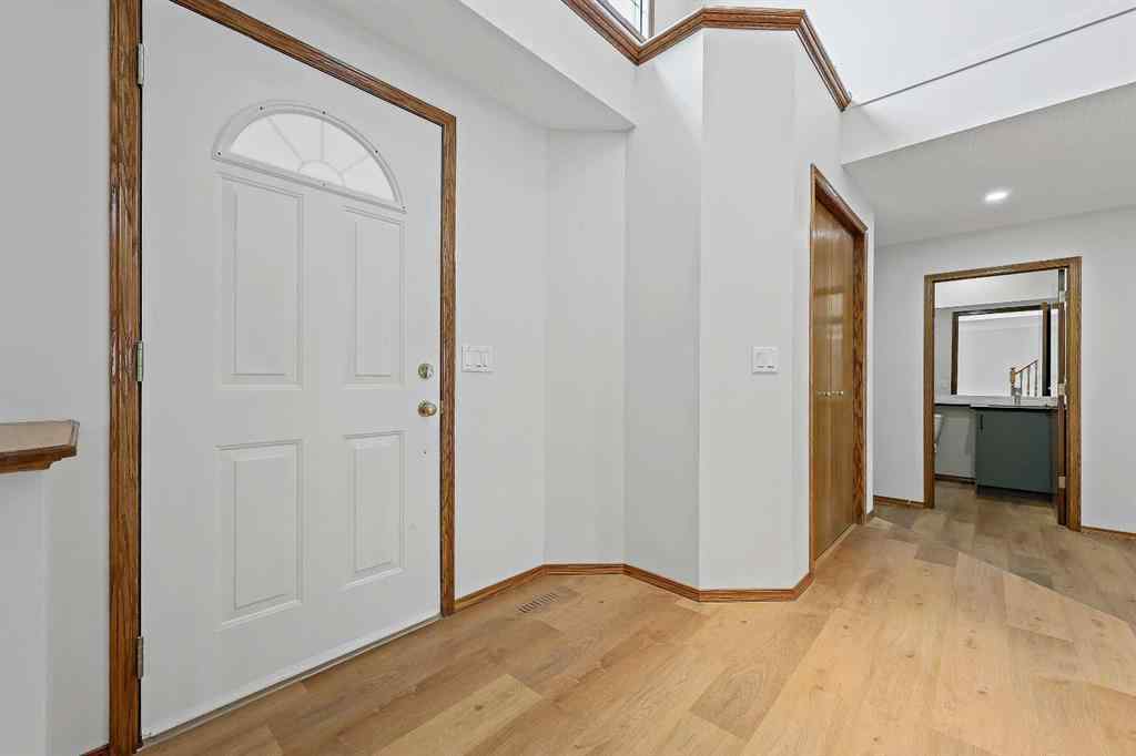 MLS® A2242593 - 40 Edgebrook View NW in Edgemont Calgary, Residential