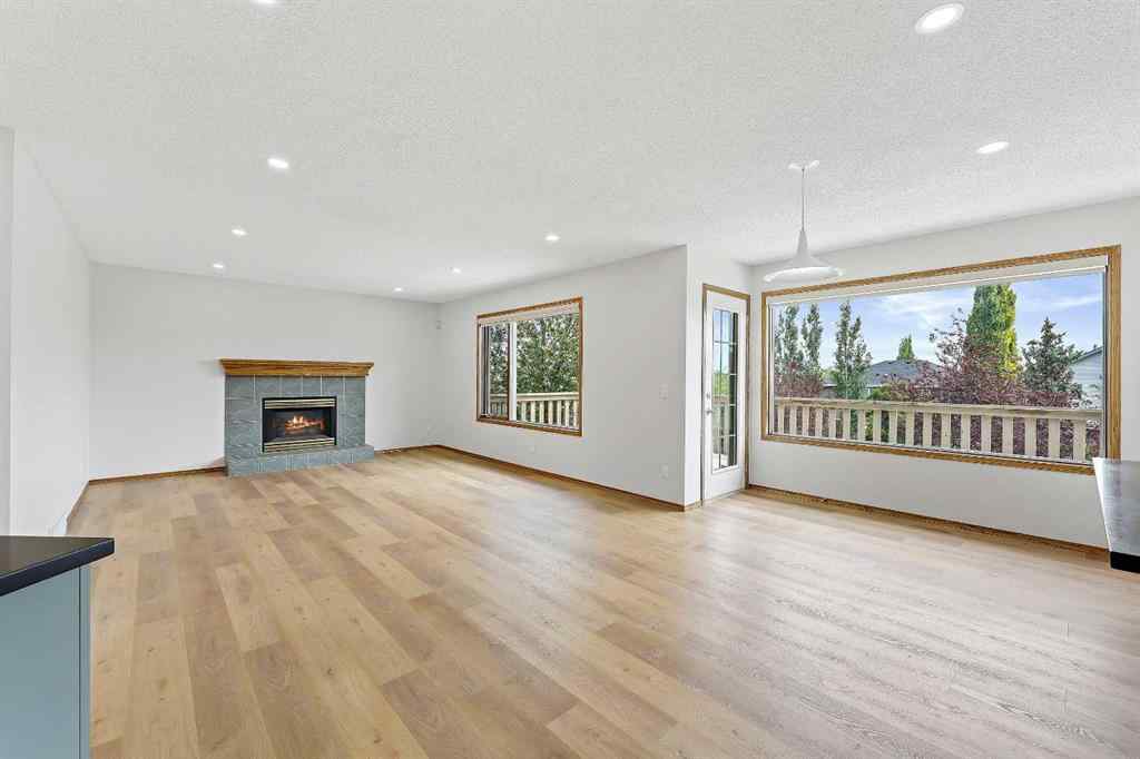 MLS® A2242593 - 40 Edgebrook View NW in Edgemont Calgary, Residential