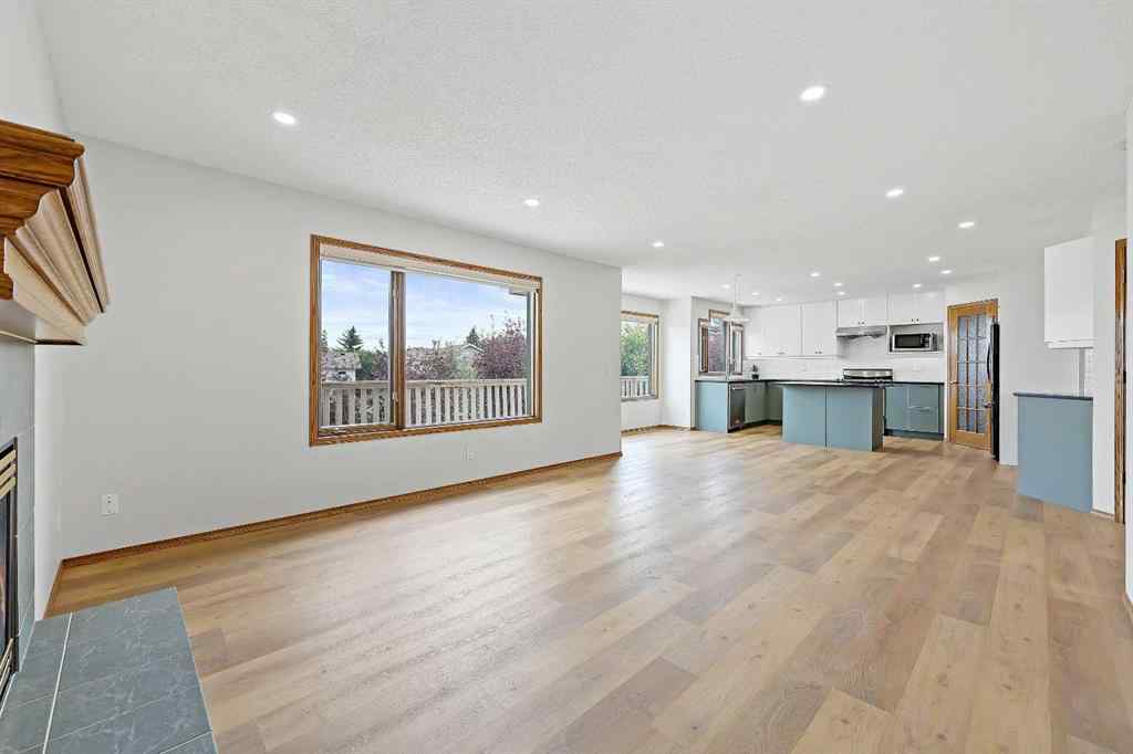 MLS® A2242593 - 40 Edgebrook View NW in Edgemont Calgary, Residential