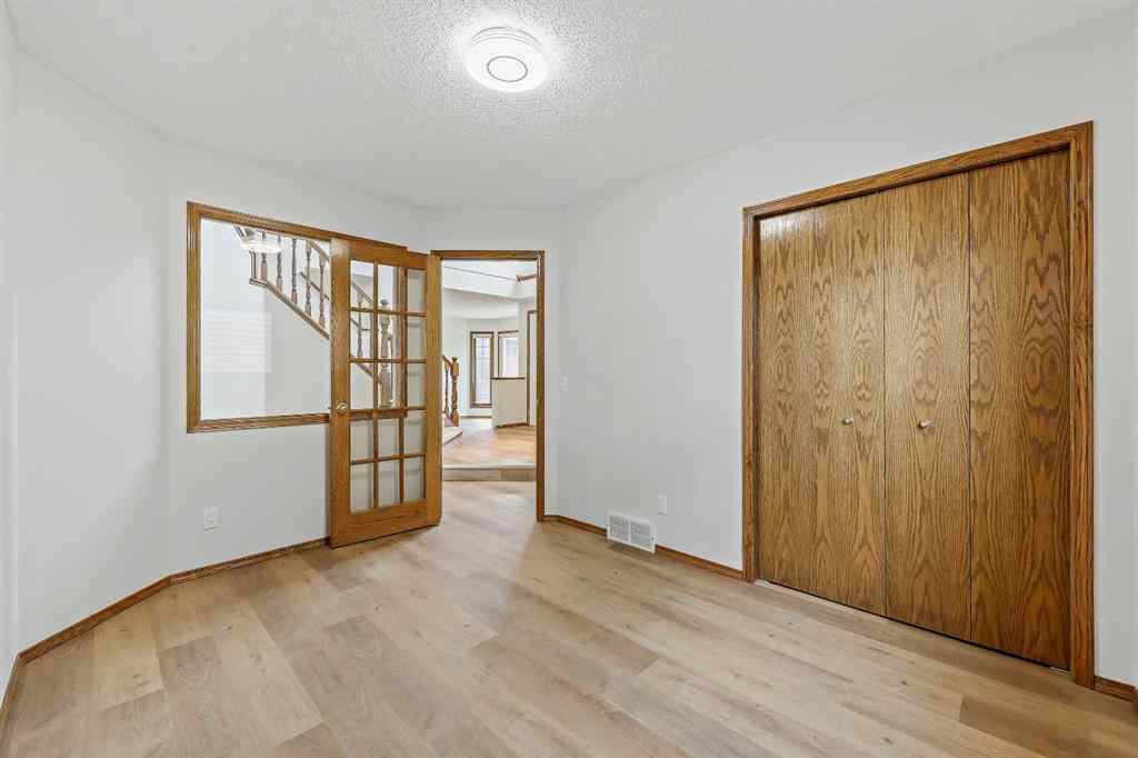 MLS® A2242593 - 40 Edgebrook View NW in Edgemont Calgary, Residential