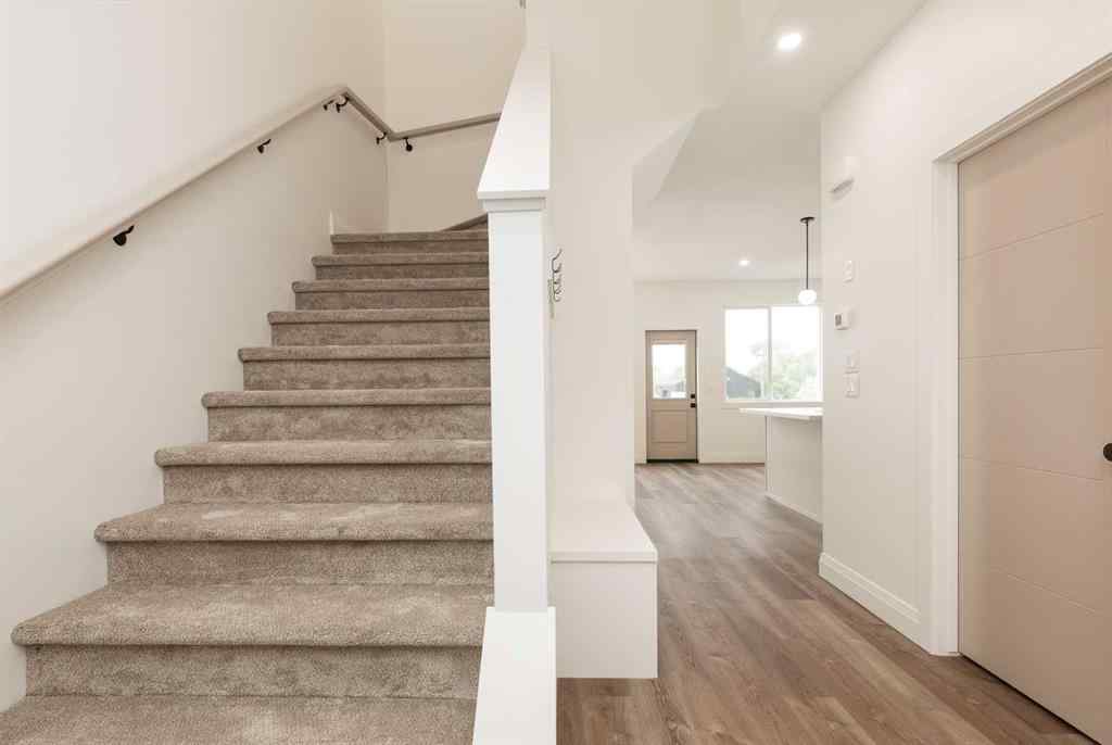 MLS® A2242597 - 306 S 50 W   in NONE Raymond, Residential