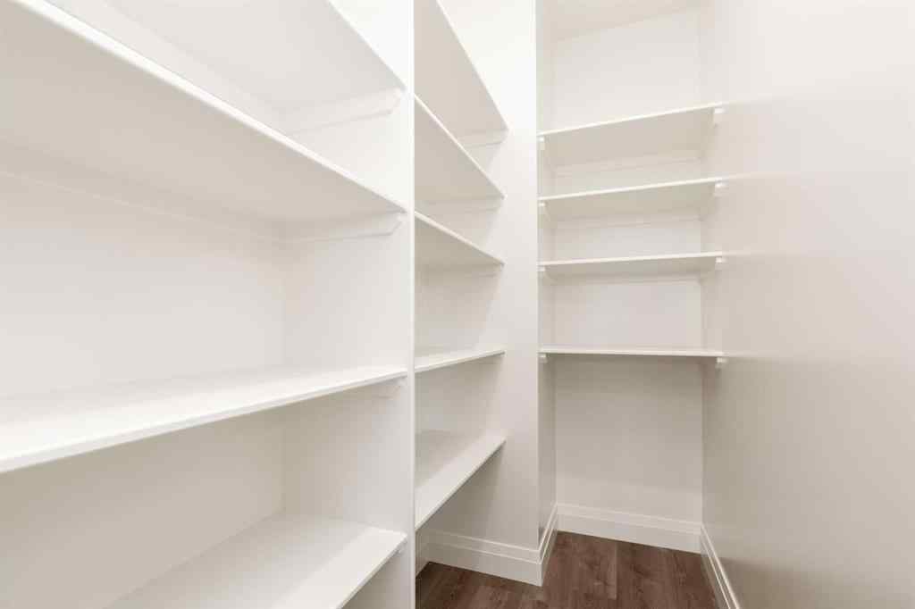 MLS® A2242597 - 306 S 50 W   in NONE Raymond, Residential