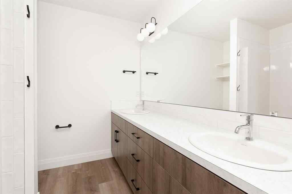 MLS® A2242597 - 306 S 50 W   in NONE Raymond, Residential