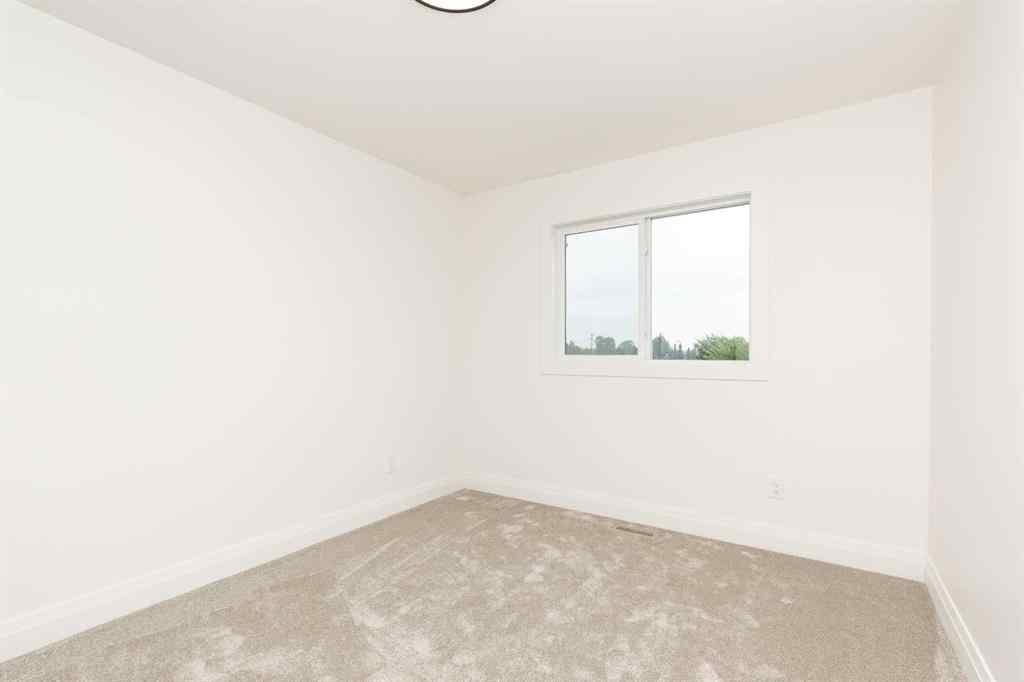 MLS® A2242597 - 306 S 50 W   in NONE Raymond, Residential