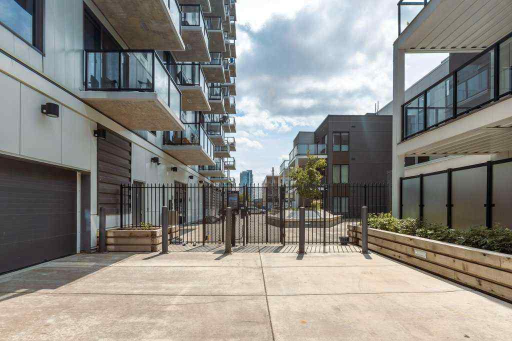 MLS® A2242598 - Unit #308 455 1 Avenue NE in Crescent Heights Calgary, Residential