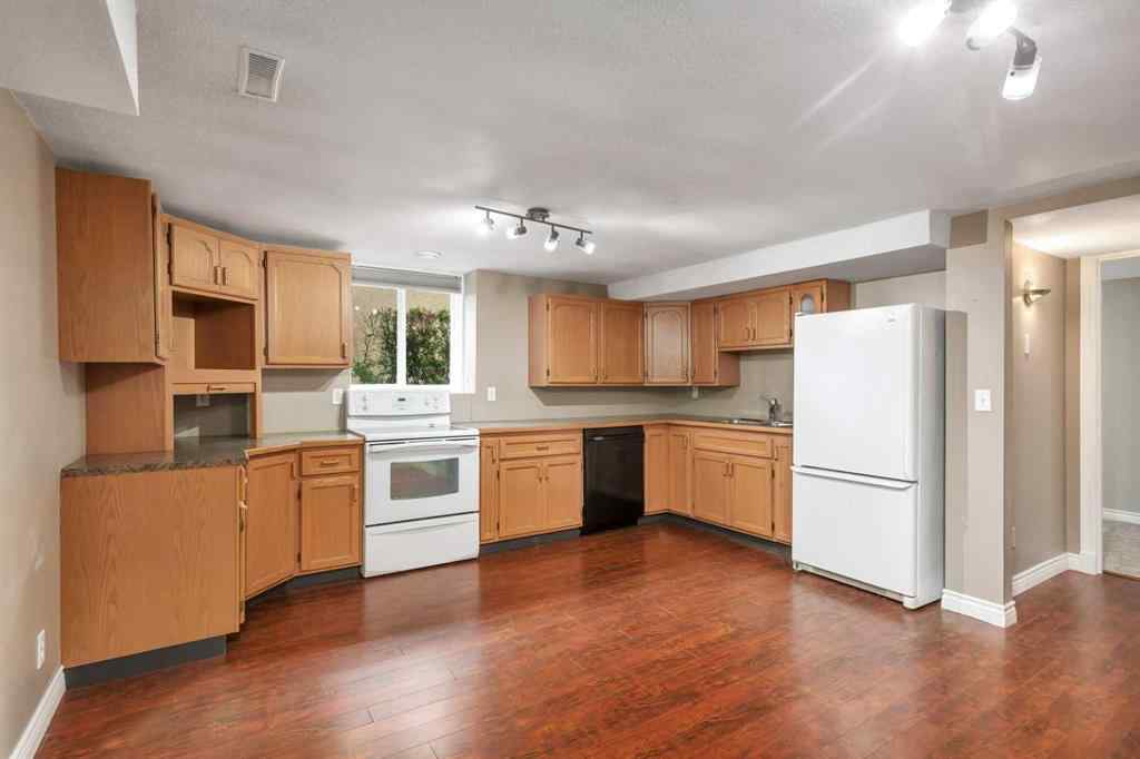 MLS® A2242602 - 38 Wiltshire Boulevard  in West Park Red Deer, Residential