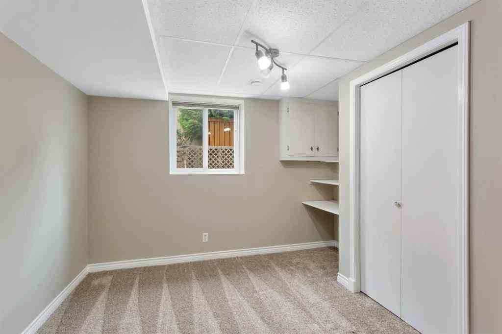 MLS® A2242602 - 38 Wiltshire Boulevard  in West Park Red Deer, Residential