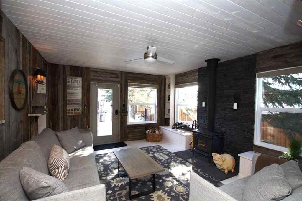 MLS® A2242609 - 9655 Wedgewood Drive South   in Wedgewood Wedgewood, Residential