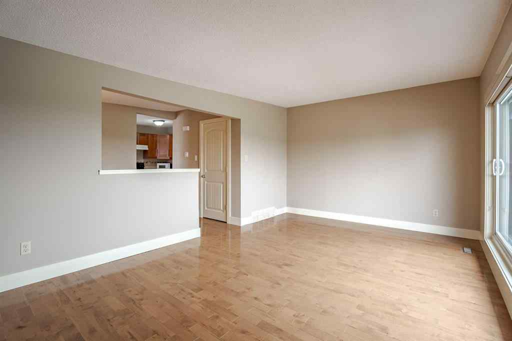 MLS® A2242624 - Unit #3 6222 31 Avenue NW in Bowness Calgary, Residential