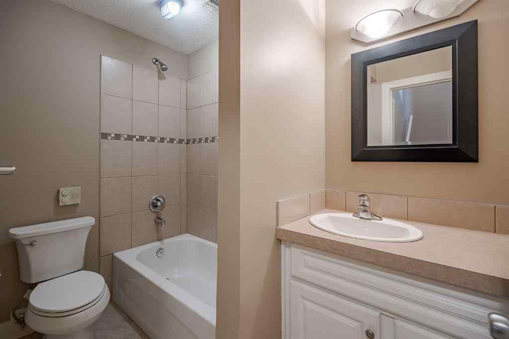 MLS® A2242624 - Unit #3 6222 31 Avenue NW in Bowness Calgary, Residential