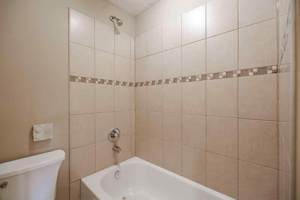 MLS® A2242624 - Unit #3 6222 31 Avenue NW in Bowness Calgary, Residential