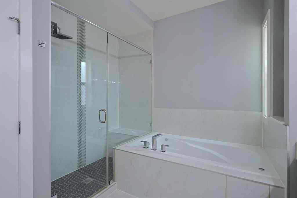MLS® A2242628 - 1433 18 Avenue NW in Capitol Hill Calgary, Residential