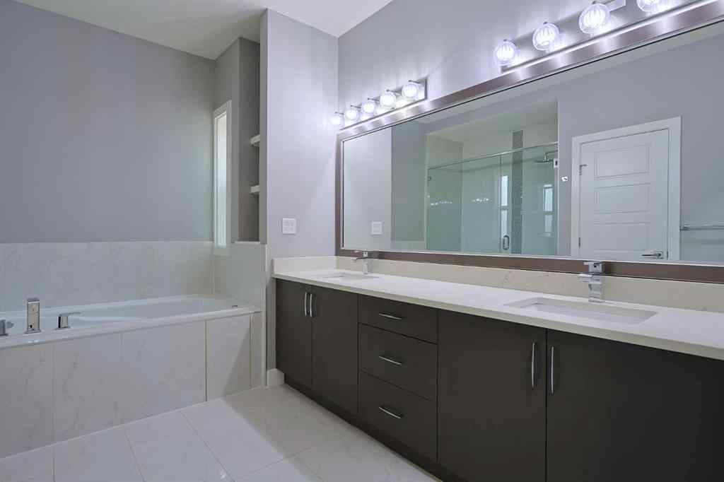 MLS® A2242628 - 1433 18 Avenue NW in Capitol Hill Calgary, Residential