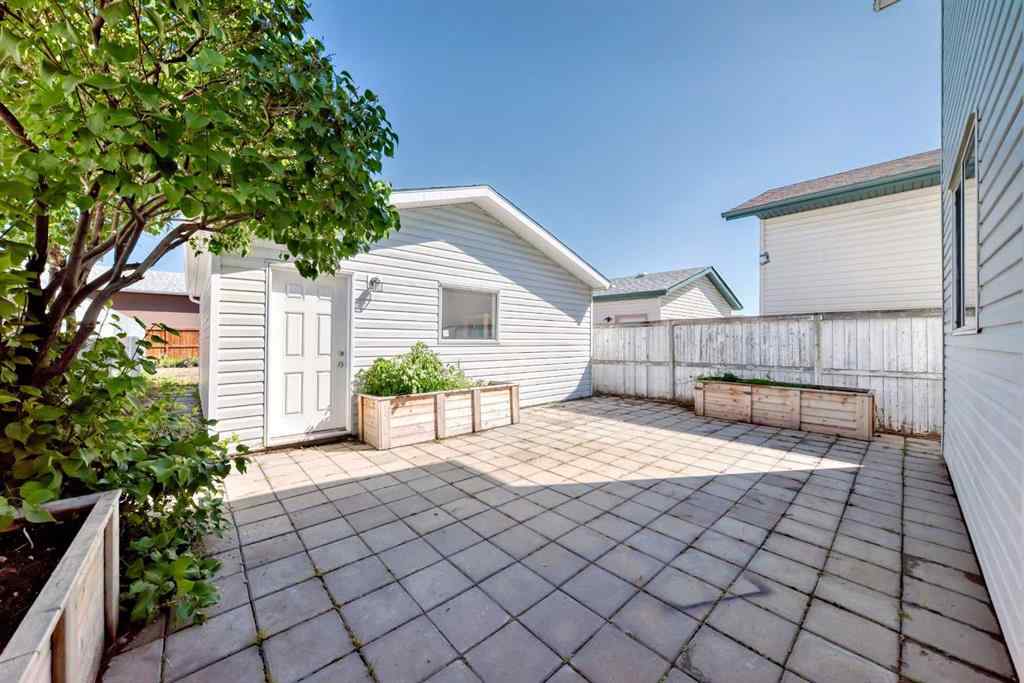 MLS® A2242639 - 68 Applebrook Circle SE in Applewood Park Calgary, Residential