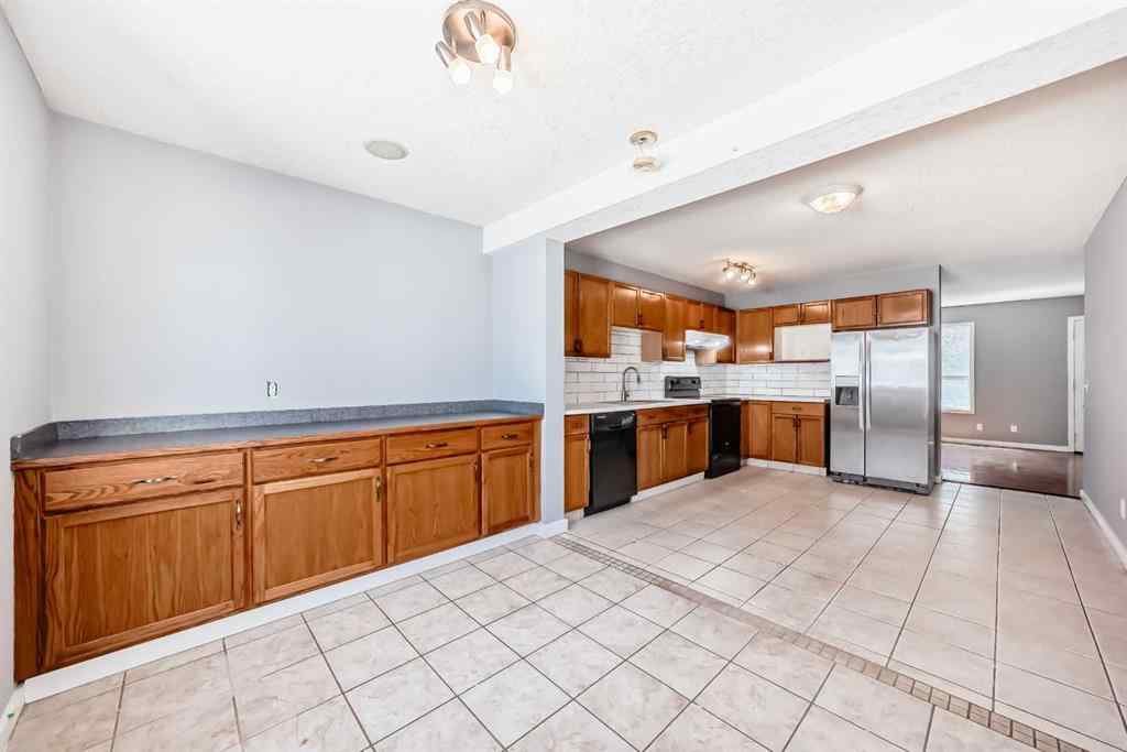 MLS® A2242639 - 68 Applebrook Circle SE in Applewood Park Calgary, Residential