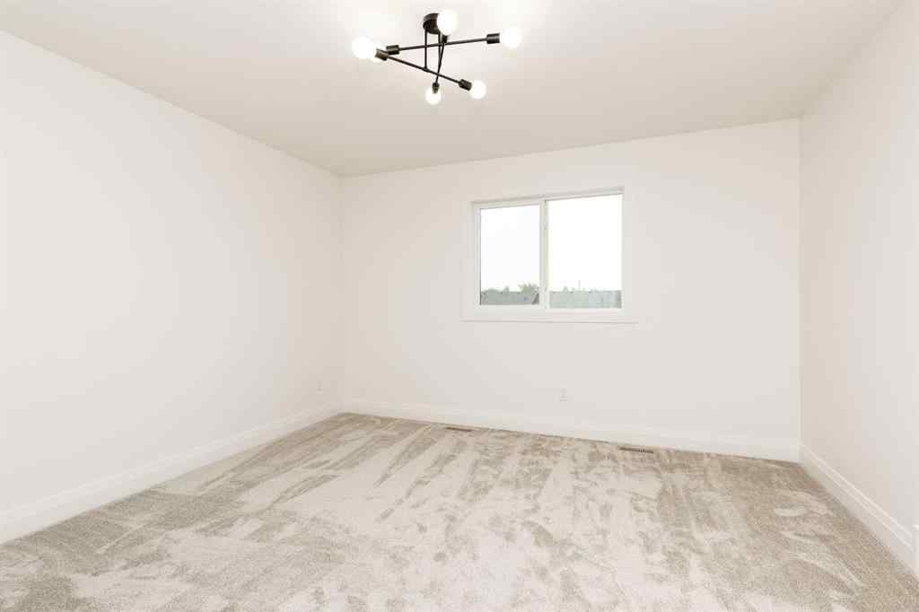 MLS® A2242644 - 310 S 50 W   in NONE Raymond, Residential