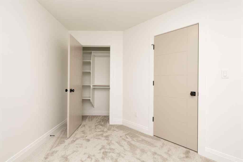 MLS® A2242644 - 310 S 50 W   in NONE Raymond, Residential