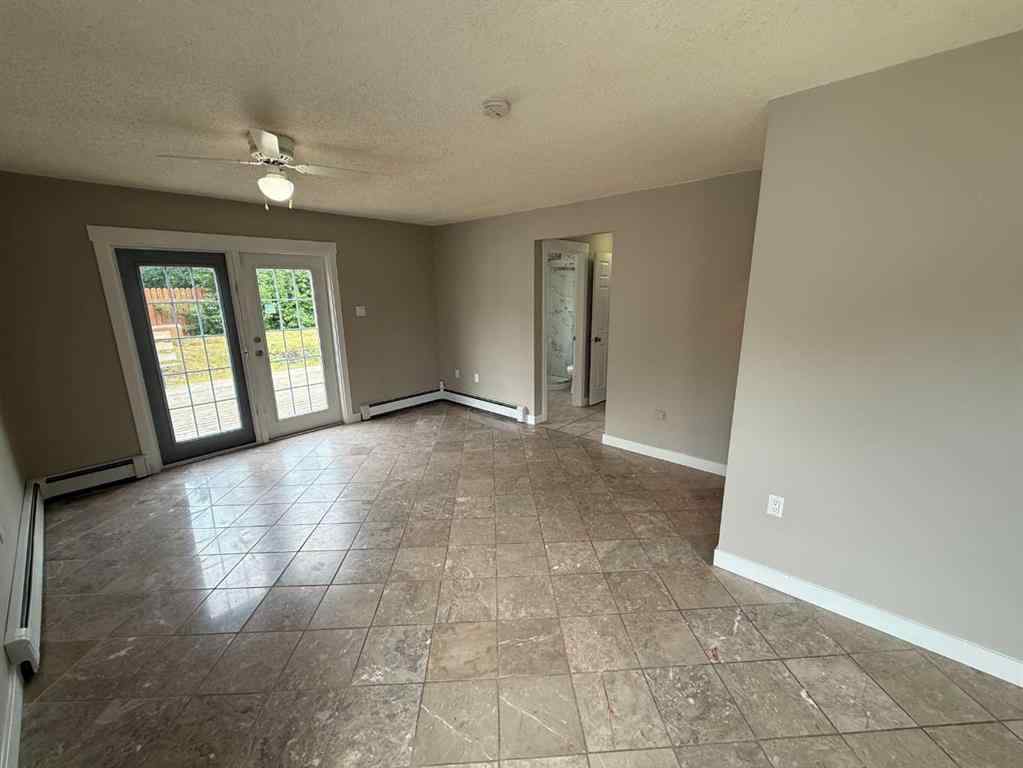 MLS® A2242652 - 118 Seabolt Crescent  in Hillcrest Hinton, Residential