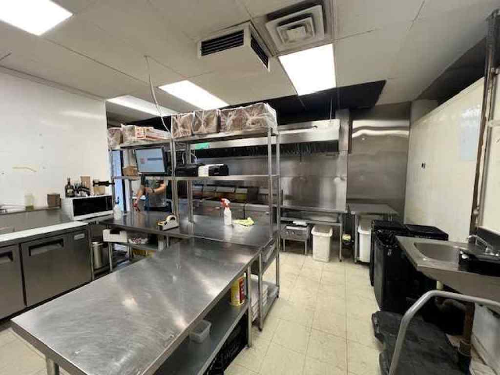 MLS® A2242655 -     in  Calgary, Commercial