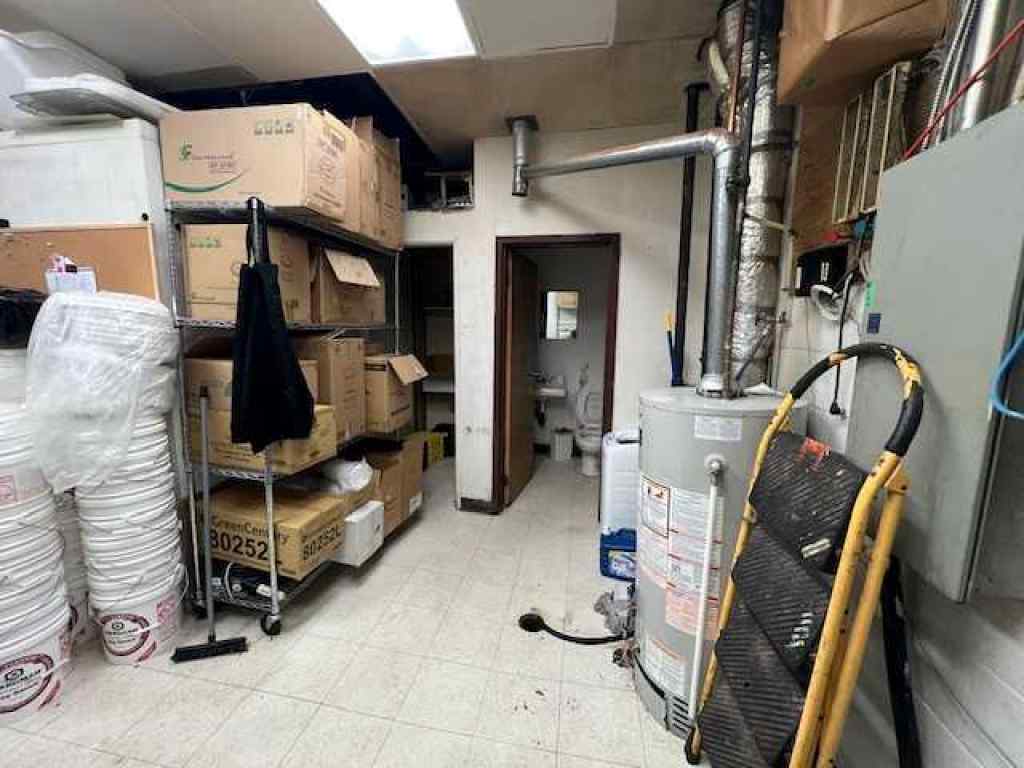 MLS® A2242655 -     in  Calgary, Commercial