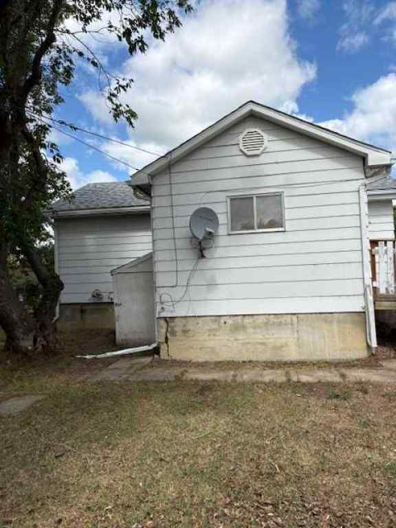 MLS® A2242665 - 11217 106 Avenue  in NONE Fairview, Residential
